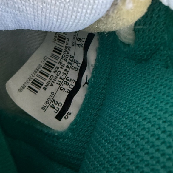 Air Jordan 1 Retro High OG “Turbo Green” Sneaker - Picture 4 of 4